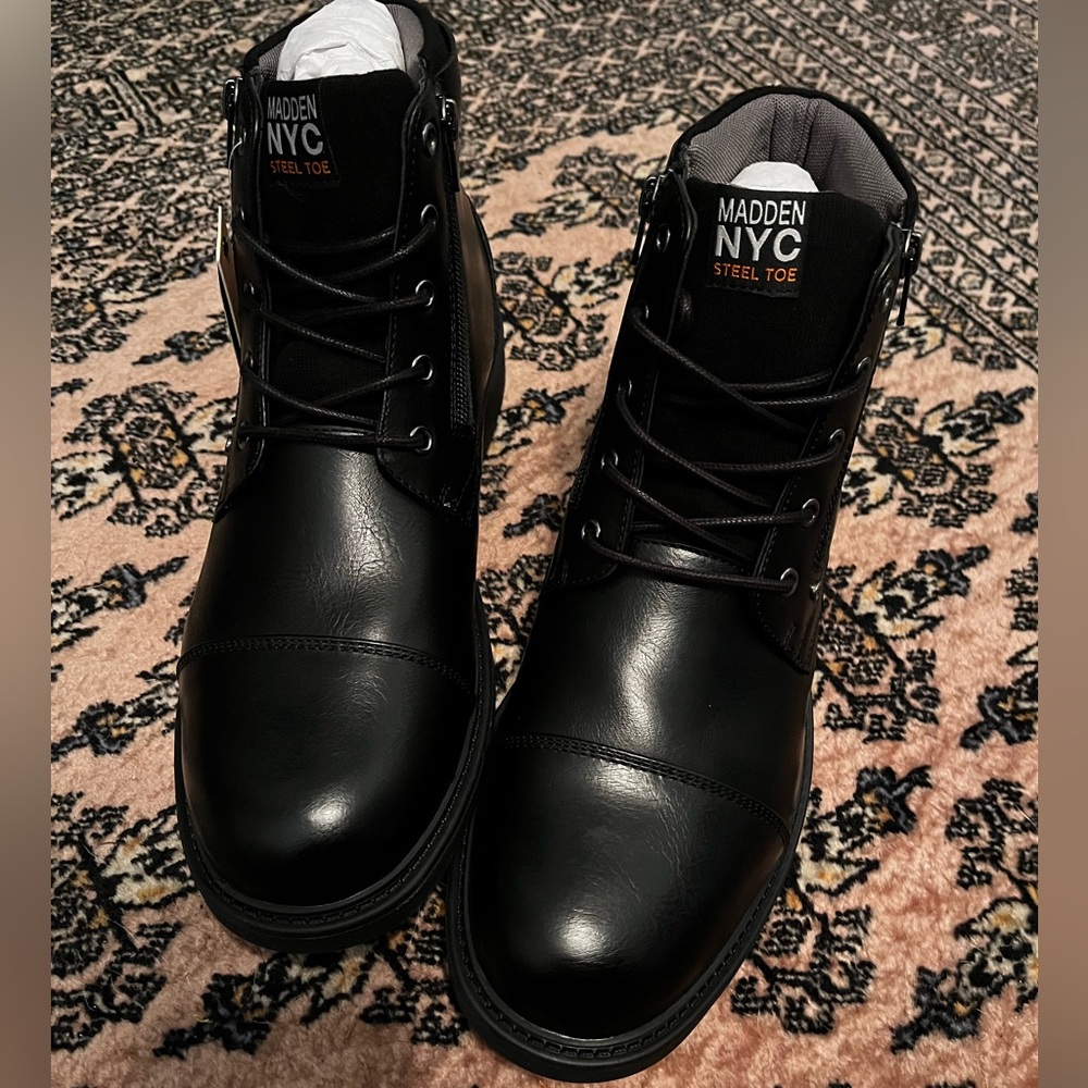 Men’s steel toe size 12 leather boots